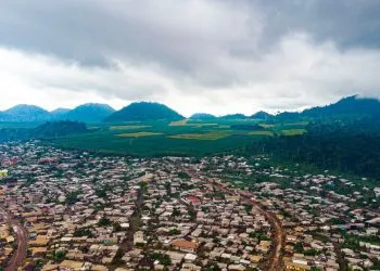 Vue Aerienne De La Ville De Loum Cameroun