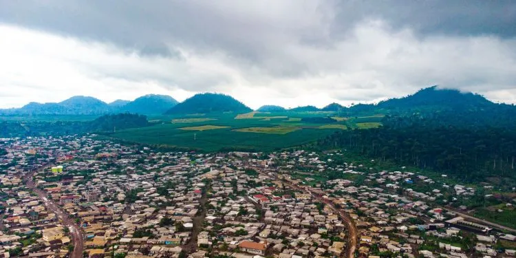Vue Aerienne De La Ville De Loum Cameroun