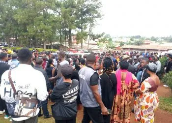 Funeral of journalist Anye Nde Nsoh begins
