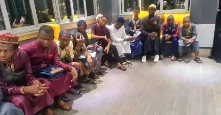 Cameroonians return from Sudan