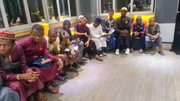 Cameroonians return from Sudan
