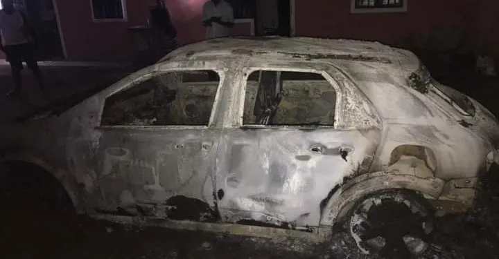Arson against journalist in Cameroon