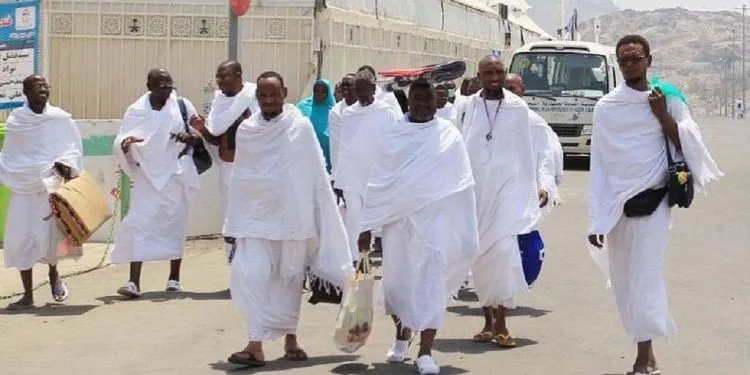 Cameroon muslim pilgrims travel to mecca
