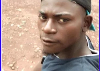 Car washer escapes with money Douala, Cameroon