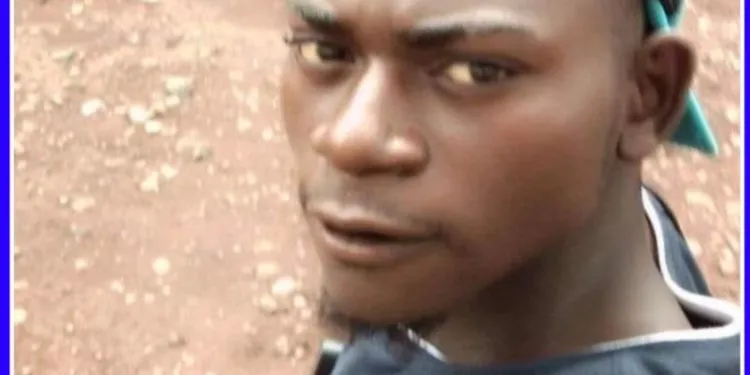 Car washer escapes with money Douala, Cameroon