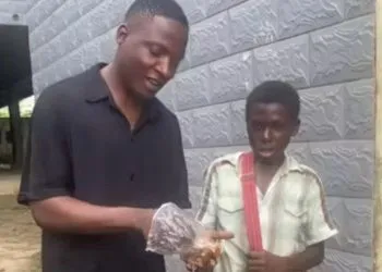 A selfless gesture by a Cameroonian kid sharing his meal comedian Grand Lawrenzo goes viral.