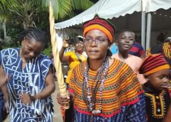 Dr. Tina Fru Ndi was on Thursday August 3rd, 2023, unveiled as successor of Ni John Fru Ndi.