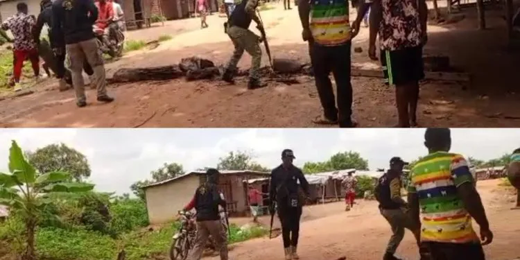 Images captured at the speed brake spot in the Ogoja refugee camp in Adagom 3. Nigerian security forces are dismounting the speedbrakes