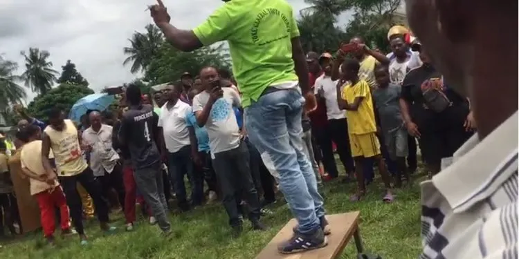 Yoke villagers say no to soldiers and Separatists Cameroon