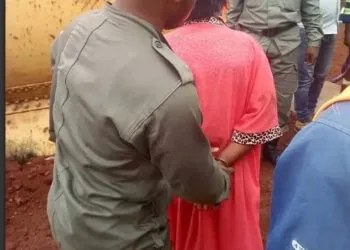 Shopkeeper impregnates 5 girls