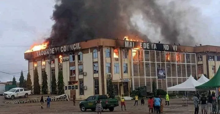 Fire outbreak at the Yaounde VI council building