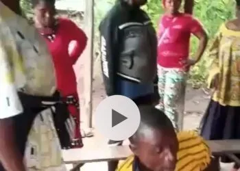 Women gang up on man