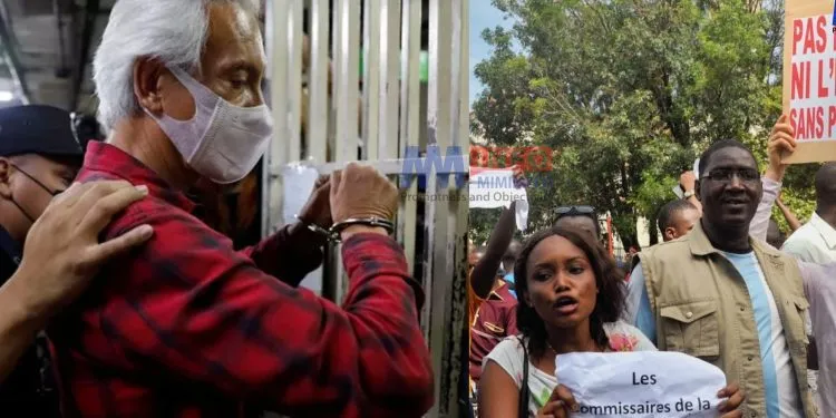 Guinean authorities arrest journalists for protesting the crackdown on the media