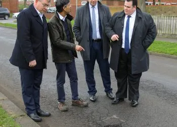 Rishi Sunak allocates billions to address pothole problems