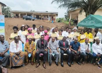 A cross-section of dignitaries and award recipients