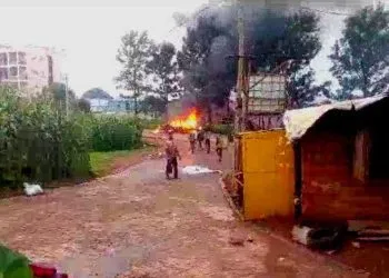 Separatists burn taxi in Bamenda