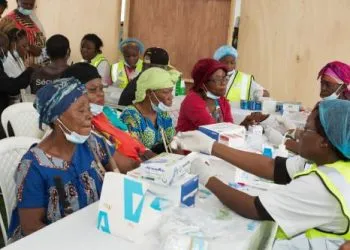 1607 21033 Boissons Du Cameroun Lance Le Projet Mobile Care Qui Sillonne Les Zones Rurales Pour Prodiguer Des Soins De Sante L