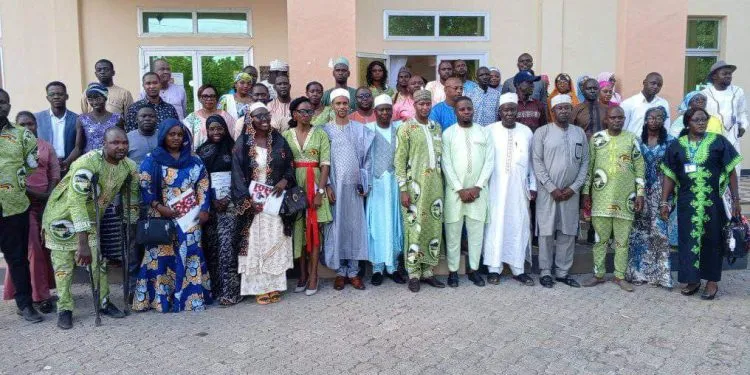 Select Garoua : Clôture de la Journée Africaine de la Décentralisation et des Journées de l’État Civil Garoua : Clôture de la Journée Africaine de la Décentralisation et des Journées de l’État Civil