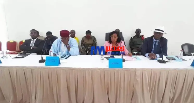 lors d'une réunion d'évaluation du système de paiement des frais de scolarité, le ministre des enseignements secondaires, professeur Nalova Lyonga, a annoncé une importante innovation 