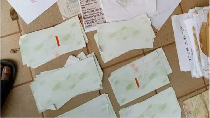 Falsification des documents 