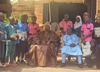 Célébration de l'Excellence Académique au Palais Royal Bamoun
