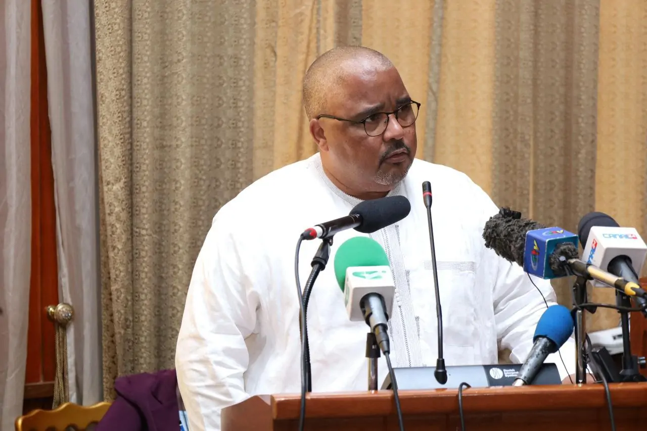 Hon Joshua Osih