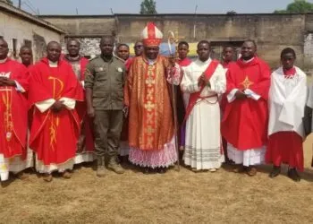 Bishop of Mamfe visits prison