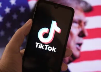 TikTok returns to app stores