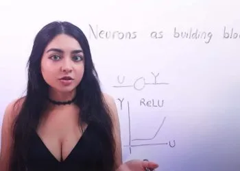 Zara Darcy : La Bio-Ingénieure qui donne les cours de mathématiques aux pervers