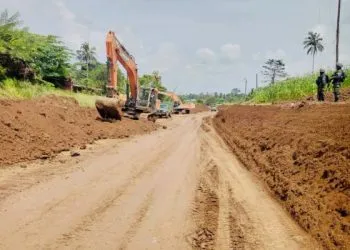 Ebolowa–Ambam : 15 milliards FCFA engagés pour sécuriser un axe routier stratégique
