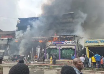 Douala : imprudence d’un commerçant chinois, plus de 20 commerces réduits en cendres à Akwa