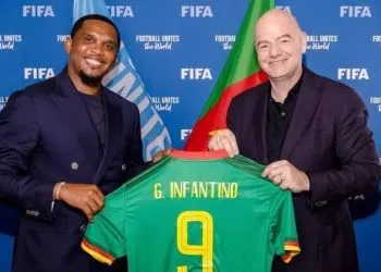Samuel Eto'o and Fifa president